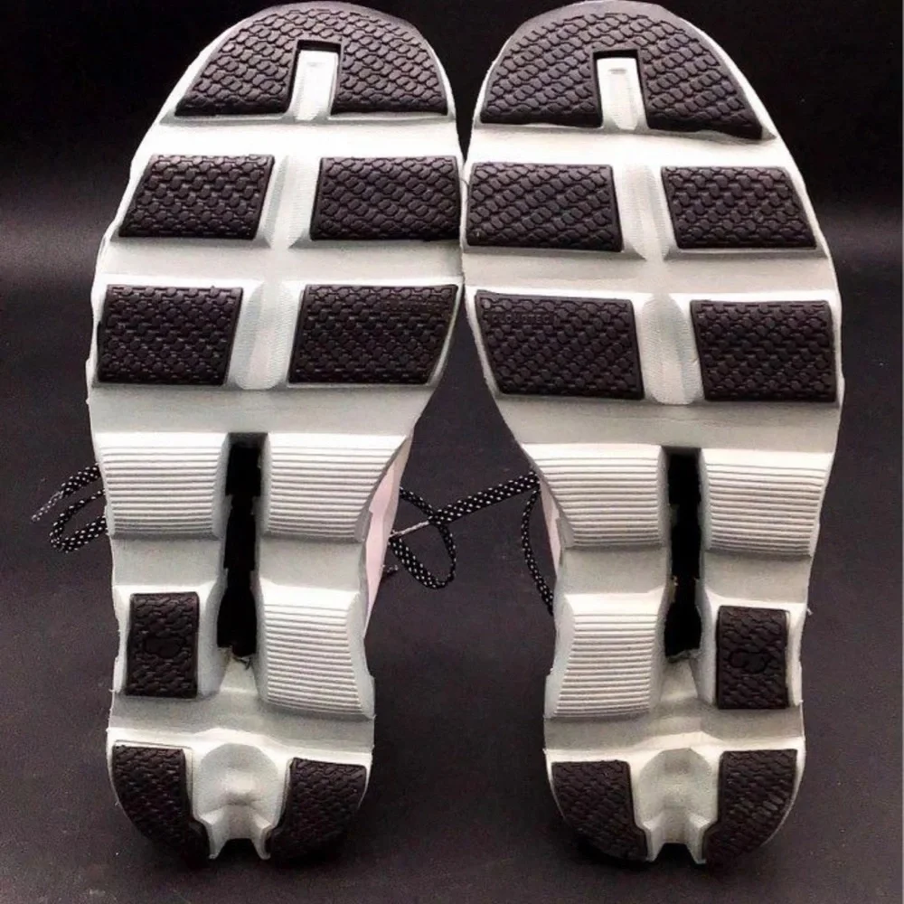 On Running Black and White Athletic Shoes - Picture 4 of 6